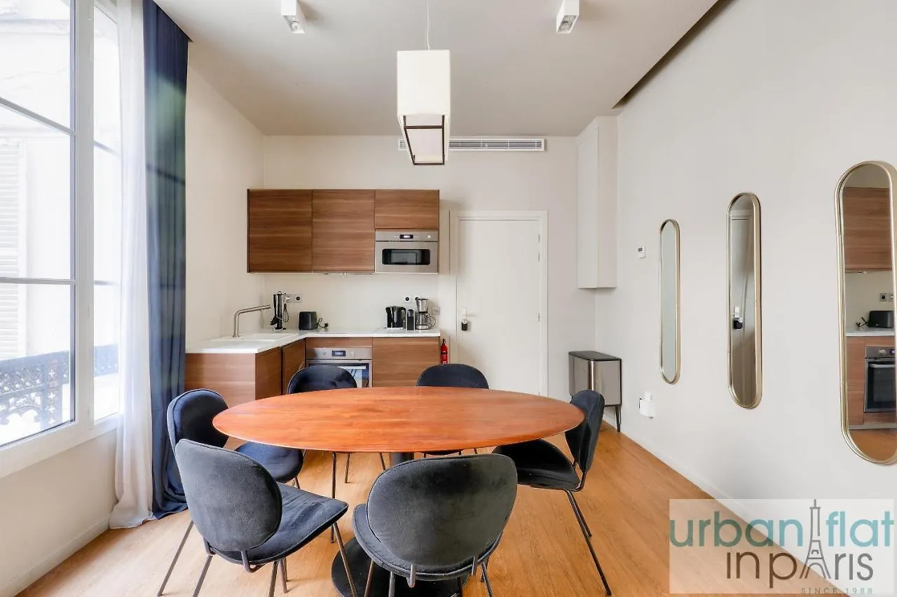 Urban Flat 110 - Luxury 3bdr Flat Near Opera Lägenhet *